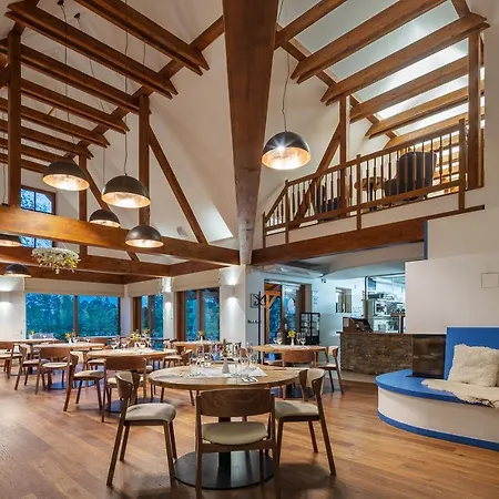 Guest house Na Kraji Lesa 4*