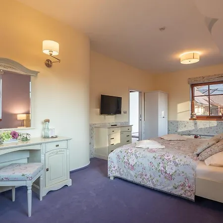 Na Kraji Lesa 게스트하우스