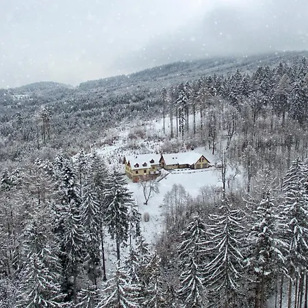 Na Kraji Lesa Guest house 4*
